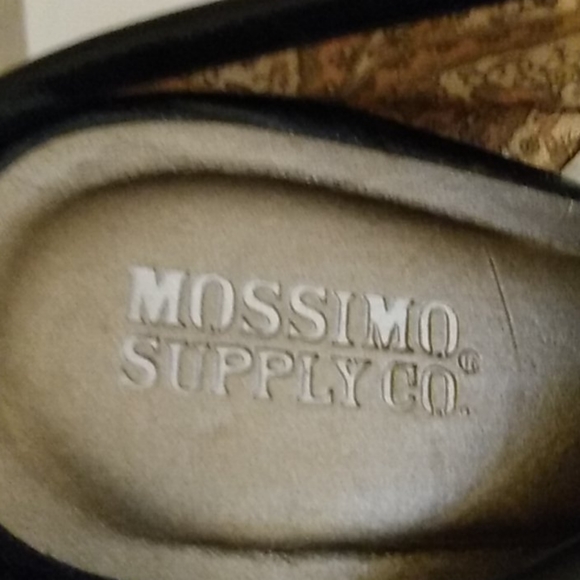 Shoes - Picture 2 of 3